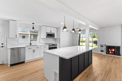 2640 Holly St, Denver CO  80207-3230 exterior