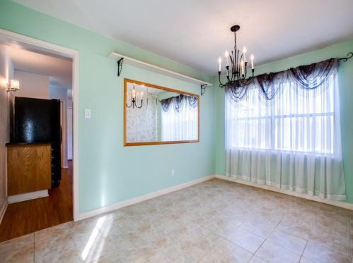 2713 Esquire Ln, Garland TX  75044-6167 exterior