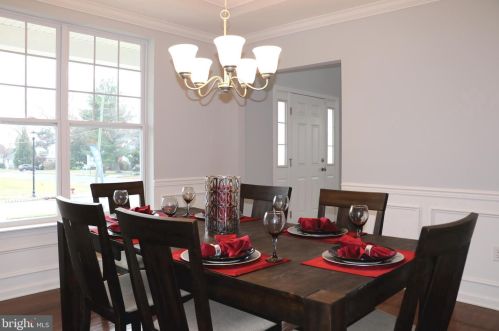 46 Stoneham Rd, Trenton NJ 08638-2746 exterior