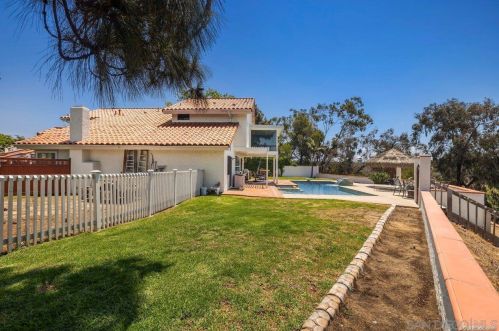 4878 Cinta Ct, San Diego, CA 92122-3926