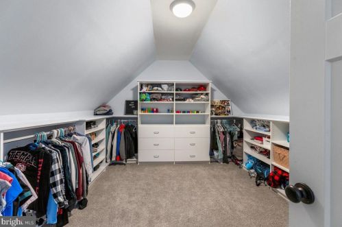 17 Redman Ave, Tavistock NJ  08033-2316 exterior