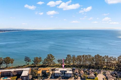 815 Balboa Ave, Capitola CA  95010-2330 exterior