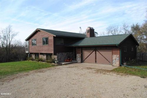 25 Thunder Rock Trl, Galena, IL 61036-9593