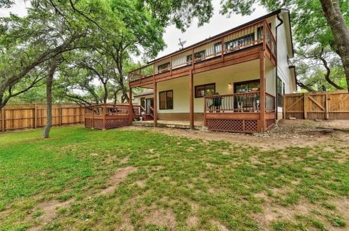 1517 Ben Crenshaw Way, Austin TX  78746-6160 exterior