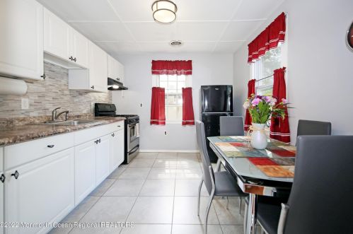 64 Belshaw Ave, Tinton Falls NJ 07724-2929 exterior