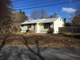 4 Sunset Ave, Derry, NH 03038-4243