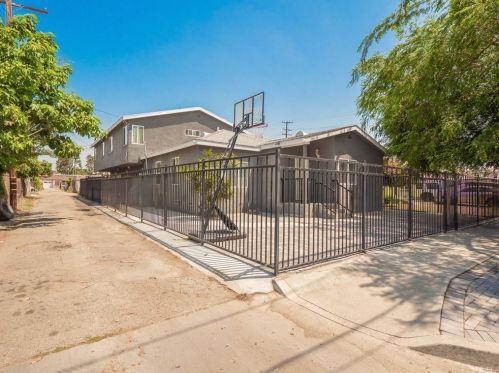 109 Cypress St, Compton, CA 90220-3817