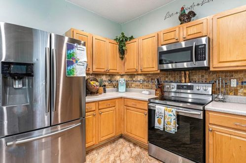 2012 Farm Hl Ct, Stockbridge GA  30281-9102 exterior
