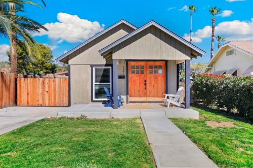 4501 Larchwood Pl, Riverside CA  92506-1189 exterior