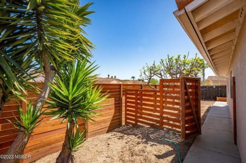 2442 Santa Rosa St, Santa Maria CA  93455-1731 exterior