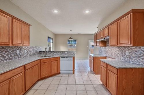 10520 Winding Passage Way, Fort Worth TX  76131-3988 exterior