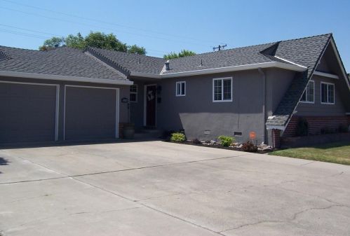 236 Kent St, Manteca, CA 95337-5615