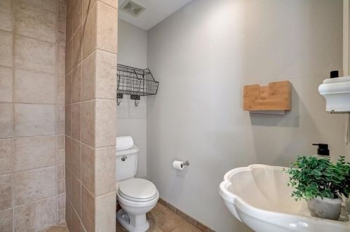 3112 Barton Pt Dr, Austin TX  78733-6345 exterior
