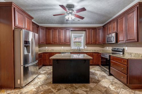 291 Old Lowell Mill Rd, Carrollton, GA 30116-9554