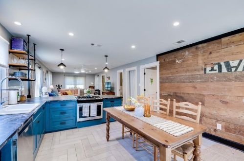 1618 6th Ave, Fort Worth TX  76104-4331 exterior