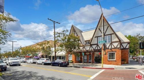 1710 Glenwood Rd, Glendale CA  91201-1812 exterior