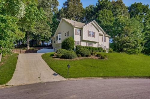 328 Saddle Wood Dr, Holly Springs, GA 30114-8440
