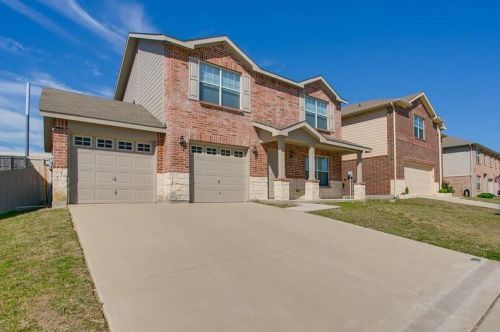 552 Crystal Springs Dr, Fort Worth TX  76108-4654 exterior