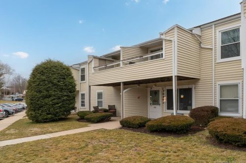 397 Mitchell Ave, Cheshire, CT 06410-4128