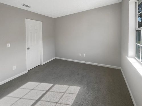 890 Glynn Oaks Dr, Clarkston GA  30021-2105 exterior
