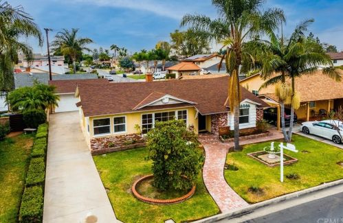 9348 Fostoria St, Downey, CA 90241-4020