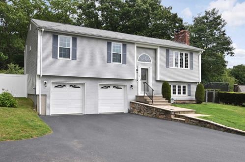 46 Sherri Dr, Providence, RI 02911-1169