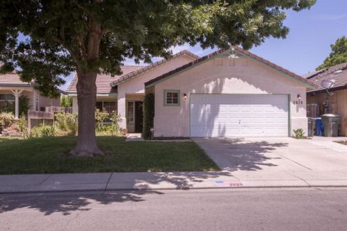 2629 River Creek Dr, Modesto, CA 95351-6804