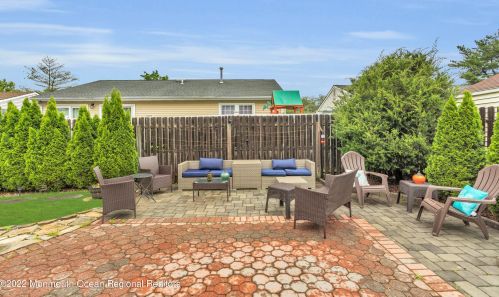 65 Scenic Dr, East Freehold NJ  07728-3479 exterior