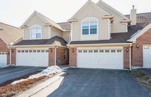 1235 Tamarack Dr, Hanover Park, IL 60103-1512