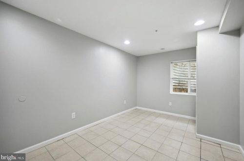 528 13 St, Philadelphia PA  19147-4533 exterior