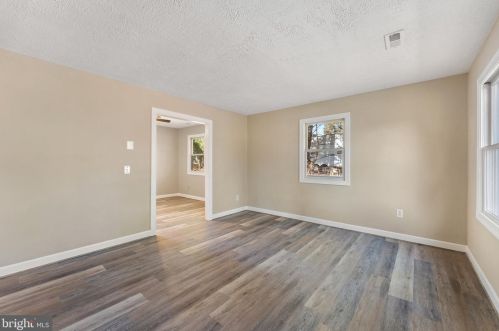 108 Resettlement Ct, Madison, VA 22727-4247