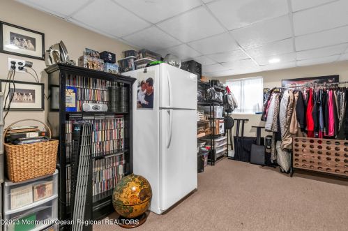 37 Walnut Ave, Tinton Falls NJ 07701-6132 exterior