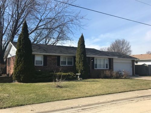 1081 Cardinal Dr, Bradley, IL 60915-1304
