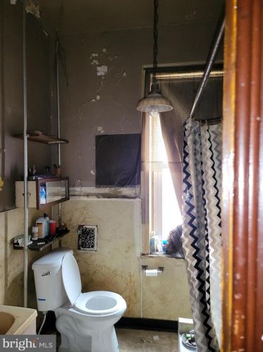 1631 29 St, Philadelphia PA 19121-2739 exterior