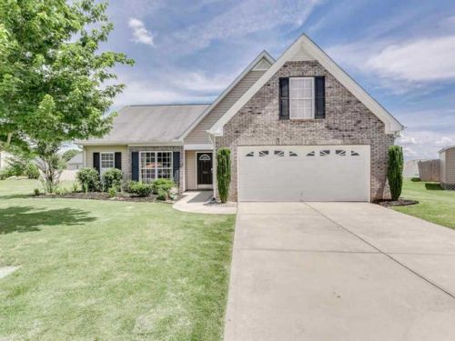 720 Camelton Dr, Woodruff, SC 29388-8439