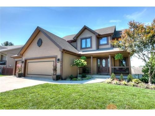 1156 Silverleaf Ln, Liberty, MO 64068-8496