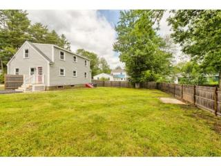 8 Westhill Dr, Nashua, NH 03062-1360