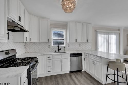15 David Dr, Dover NJ  07869-3728 exterior