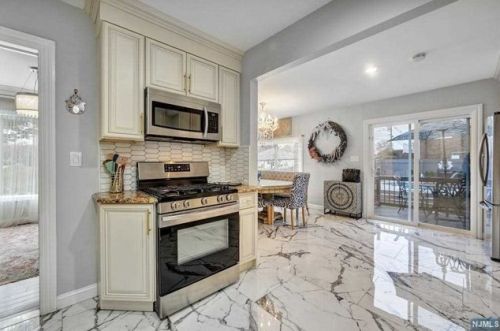 182 12th St, Wood-Ridge NJ  07075-2067 exterior