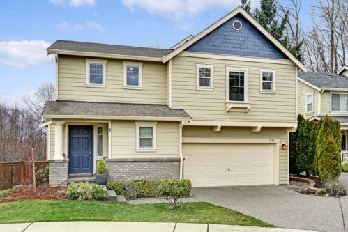 2115 Kennewick Pl, Seattle, WA 98056-2255