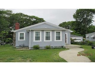 45 Richmond Ave, Barrington, RI 02806-1151