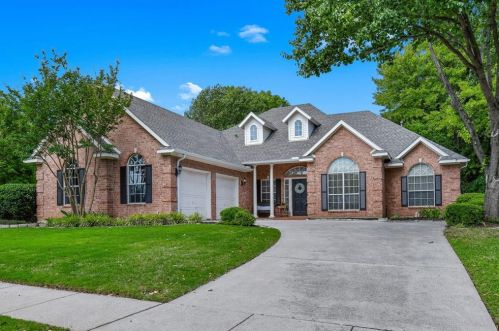 4101 Crescent Dr, Lewisville, TX 75028-2956