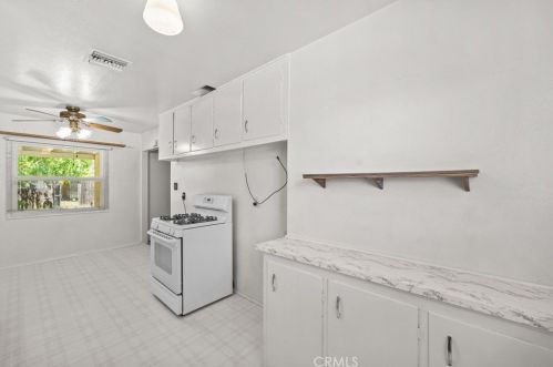 5476 Lewis Ave, Riverside CA  92503-8621 exterior