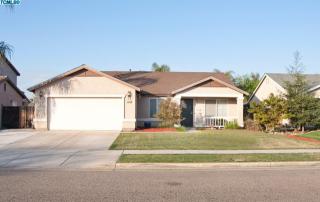 2876 Sedona Ave, Visalia, CA 93291-6548