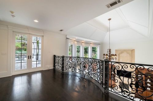 239 Beverly Rd, Atlanta GA  30309-2643 exterior