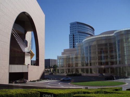 1030 Macarthur Blvd, Santa Ana CA 92707-4674 exterior