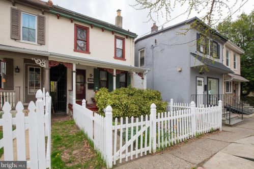 7711 Germantown Ave, Philadelphia, PA 19118-3525