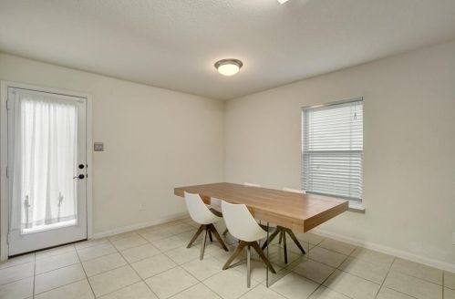 1437 Treeta Trl, Uhland TX 78640 exterior