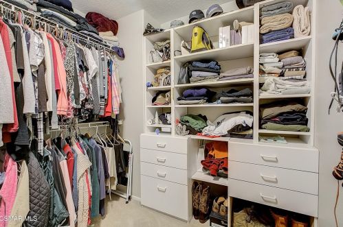 1267 Fitzgerald Rd, Simi Valley CA 93065-4480 exterior