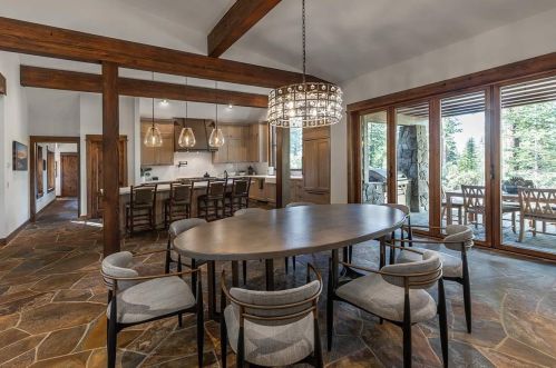 321 David Frink, Truckee CA  96161-5105 exterior